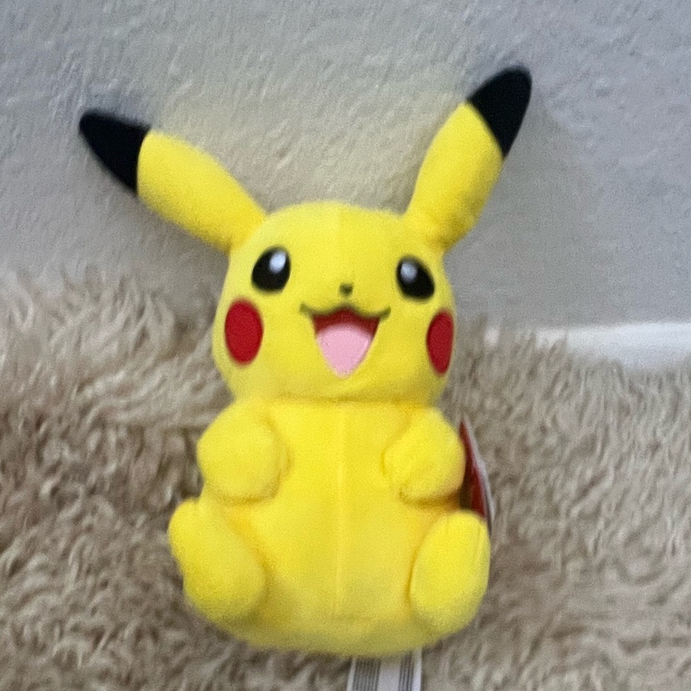 Pokemon Pikachu Plush - Picture 2 of 8